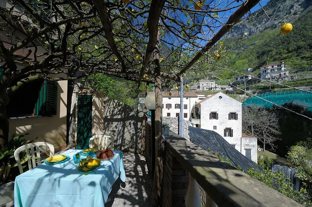 Lemon Garden Appartement Amalfi 0*,  Italië